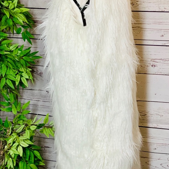 Fluffy Long  Faux Fur  Sleeveless Vest Waistcoat - Picture 7 of 7